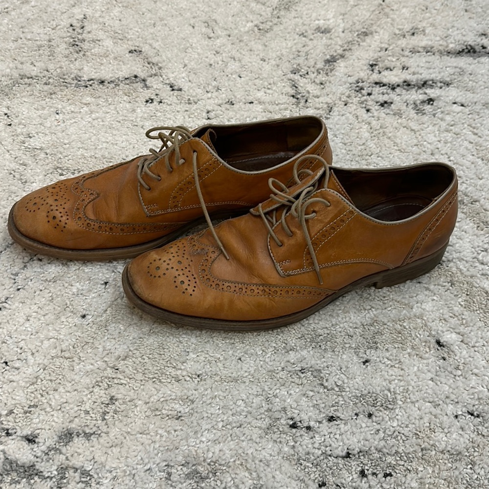 Johnston and Murphy 1850 Wing-Tip Shoes